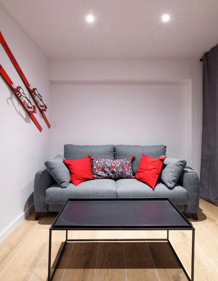 Beautifully Renovated 4 Bedroom Apt + Kid'S Room Sierra Nevada Ngoại thất bức ảnh